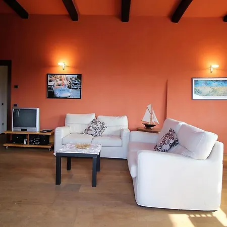 Archi Apartament Orta San Giulio
